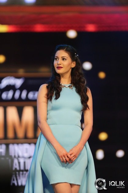 South-Indian-International-Movie-Awards-2016-Day-2